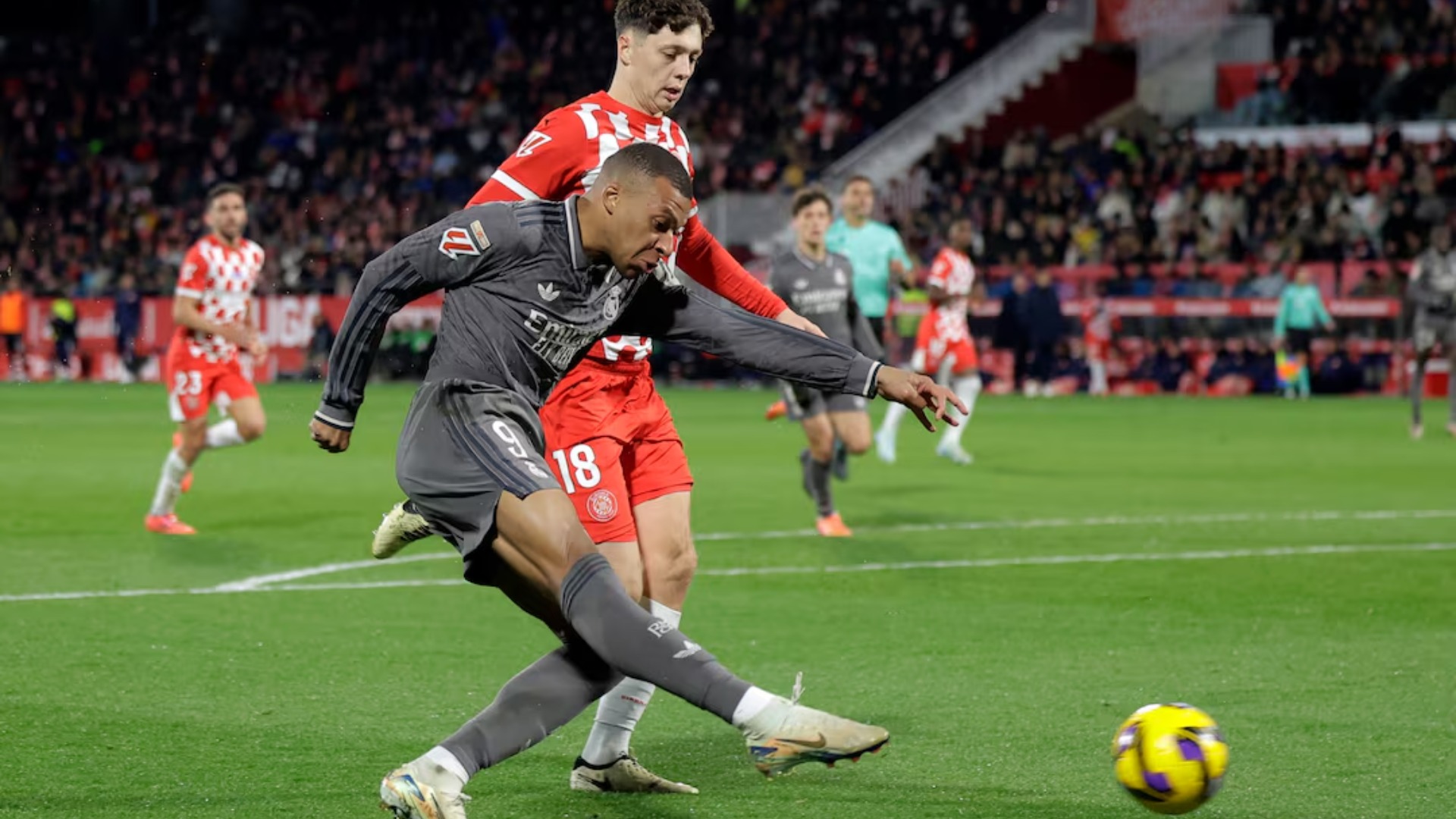 Nhận định soi kèo Girona vs Real Madrid lúc 03h00 ngày 1/12/2025 nhan-dinh-soi-keo-girona-vs-real-madrid-luc-03h00-ngay-1-12-2025-1